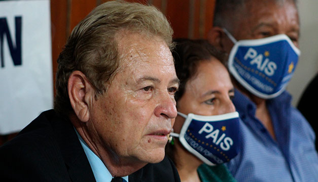 Roy García insiste en hacer "bloque" con bases de ARENA y FMLN roy-garcia-insiste-en-hacer-bloque-con-bases-de-arena-y-fmln